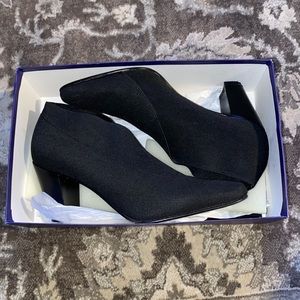 Stuart Weitzman black elasticized fabric shoe boot.2 1/2 and Stack heal, worn 1x